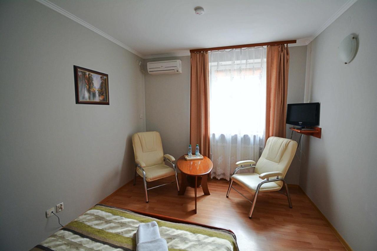 Hotel Awis كوتنو المظهر الخارجي الصورة