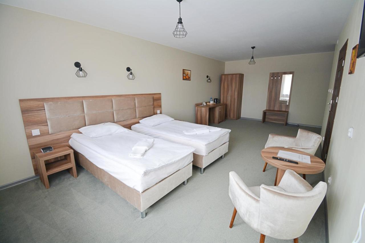 Hotel Awis كوتنو المظهر الخارجي الصورة